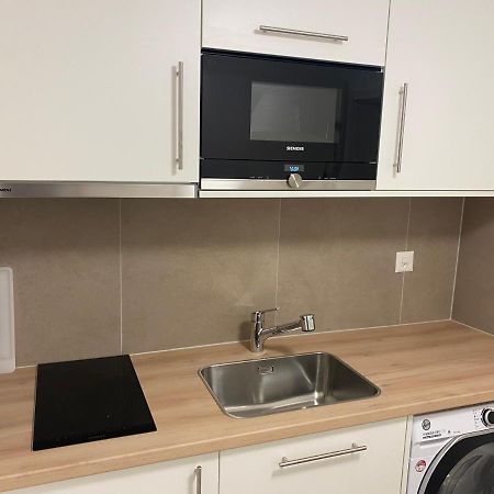 Apartamento Studio Neuf Meuble Et Equipe Pres D'Autoroute. Giez Exterior foto