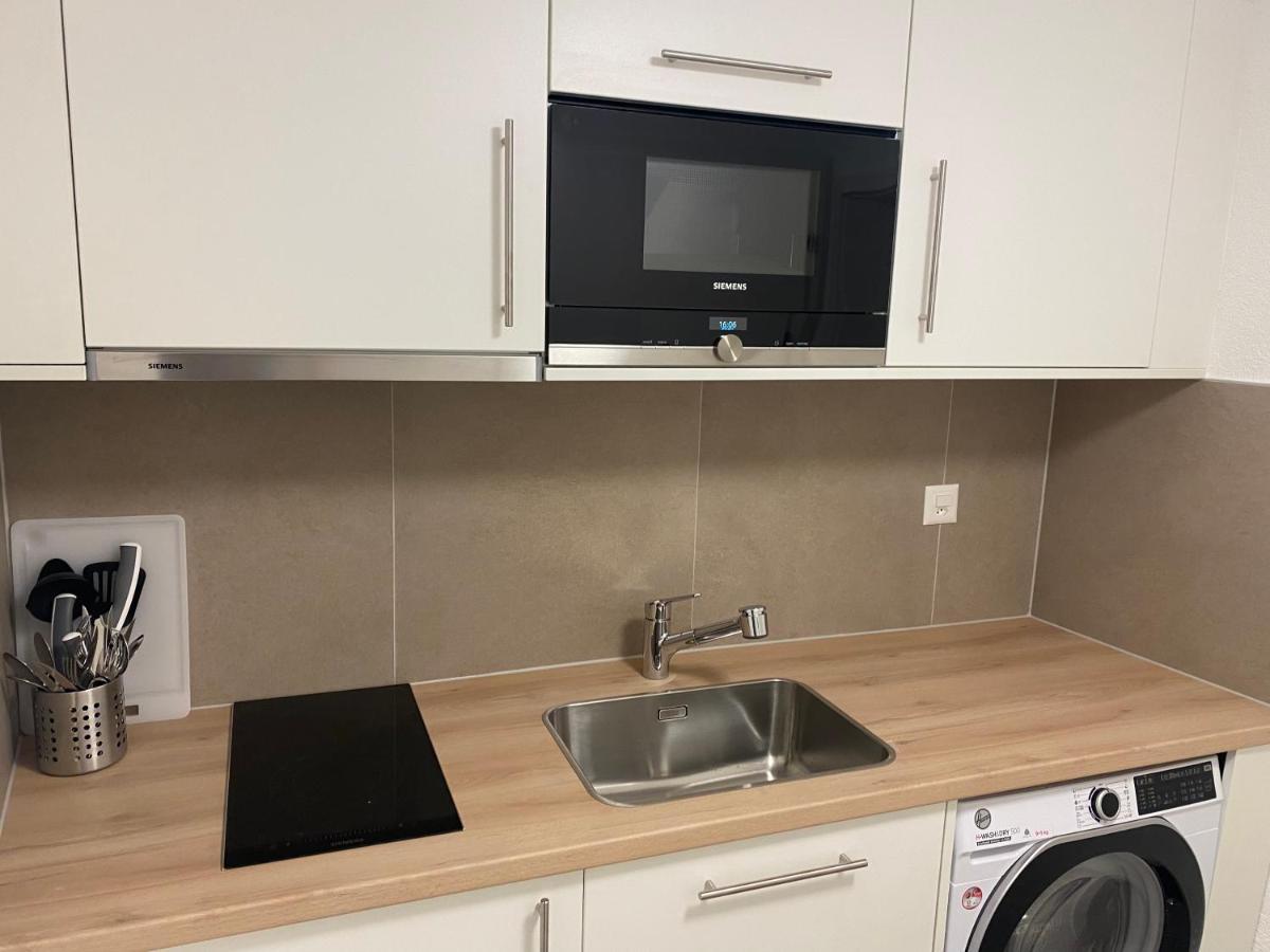 Apartamento Studio Neuf Meuble Et Equipe Pres D'Autoroute. Giez Exterior foto